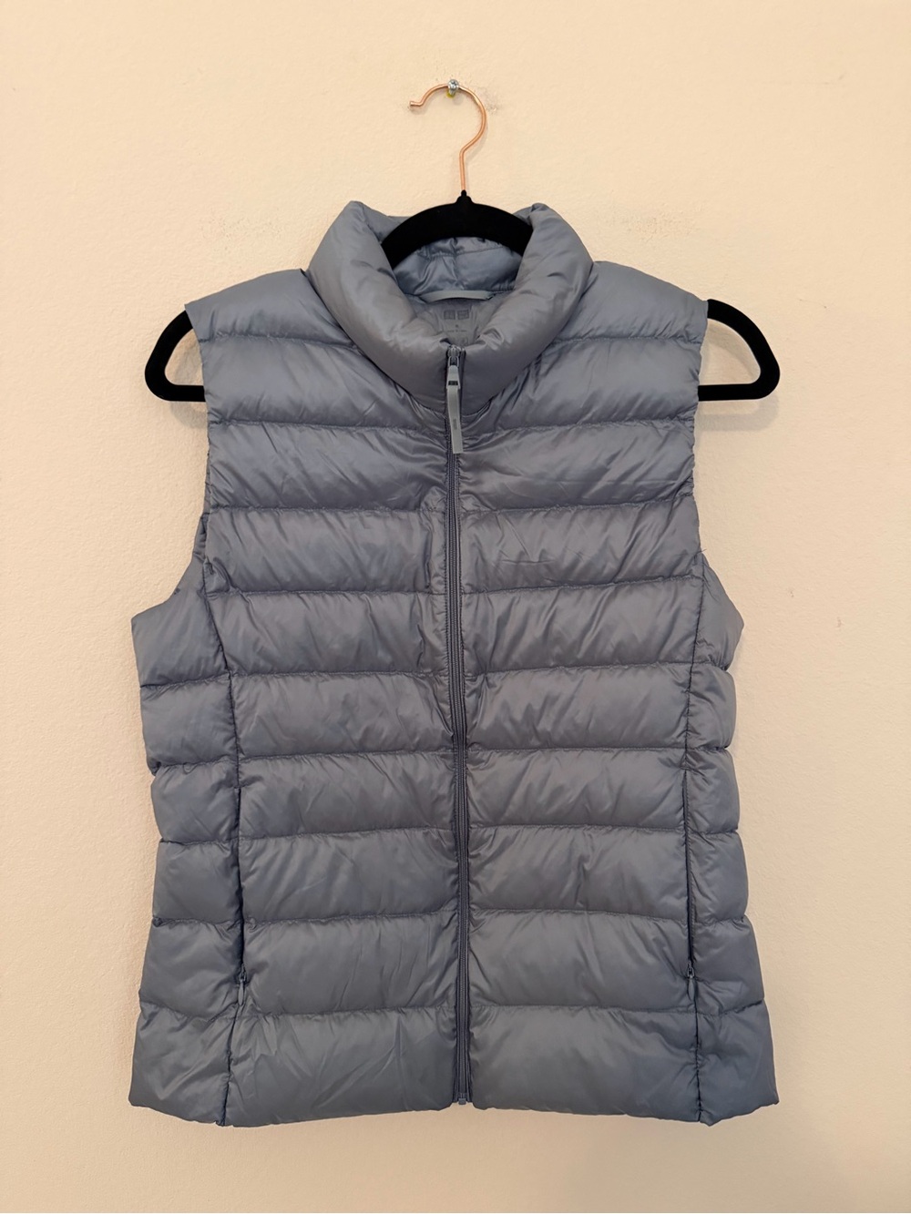 Uniqlo Women’s Ultra Light Down Vest Light Blue Size M Full Zip Lightweight
